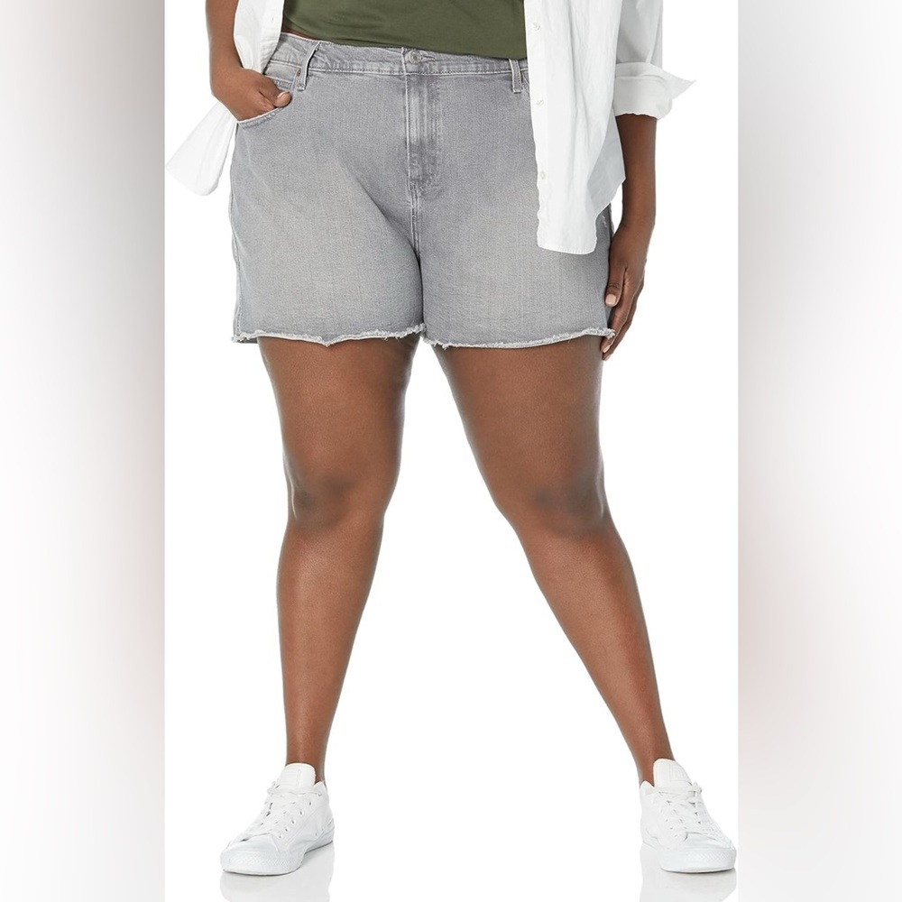 Levi Strauss Signature Gold Women’s Heritage High Rise 3" Shorts Plus Size